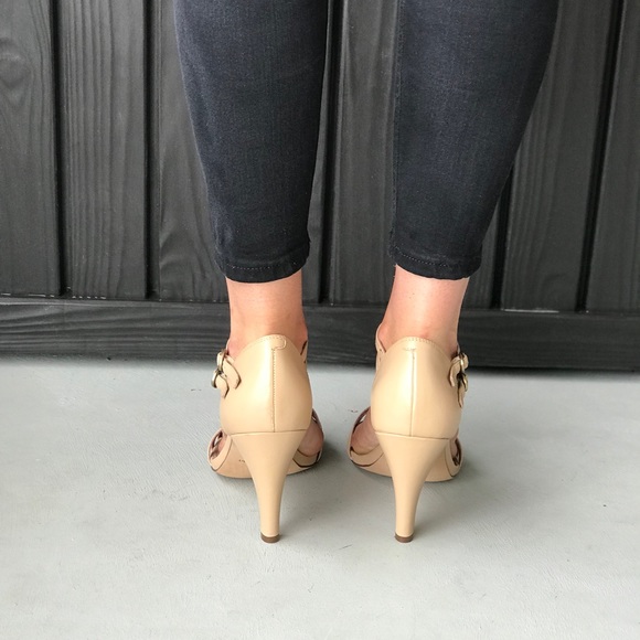 Perfect Nude Leather T Strap Stiletto Heel Sandal - Picture 3 of 5